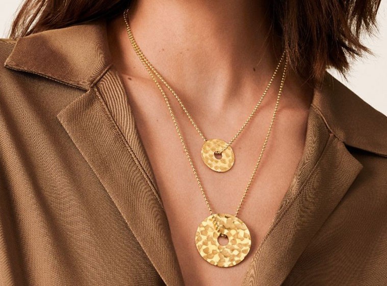 Pi dinh van necklaces 