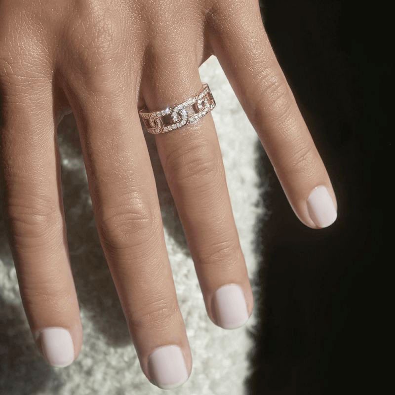 Enchaîne-moi collection So Shocking | LEPAGE